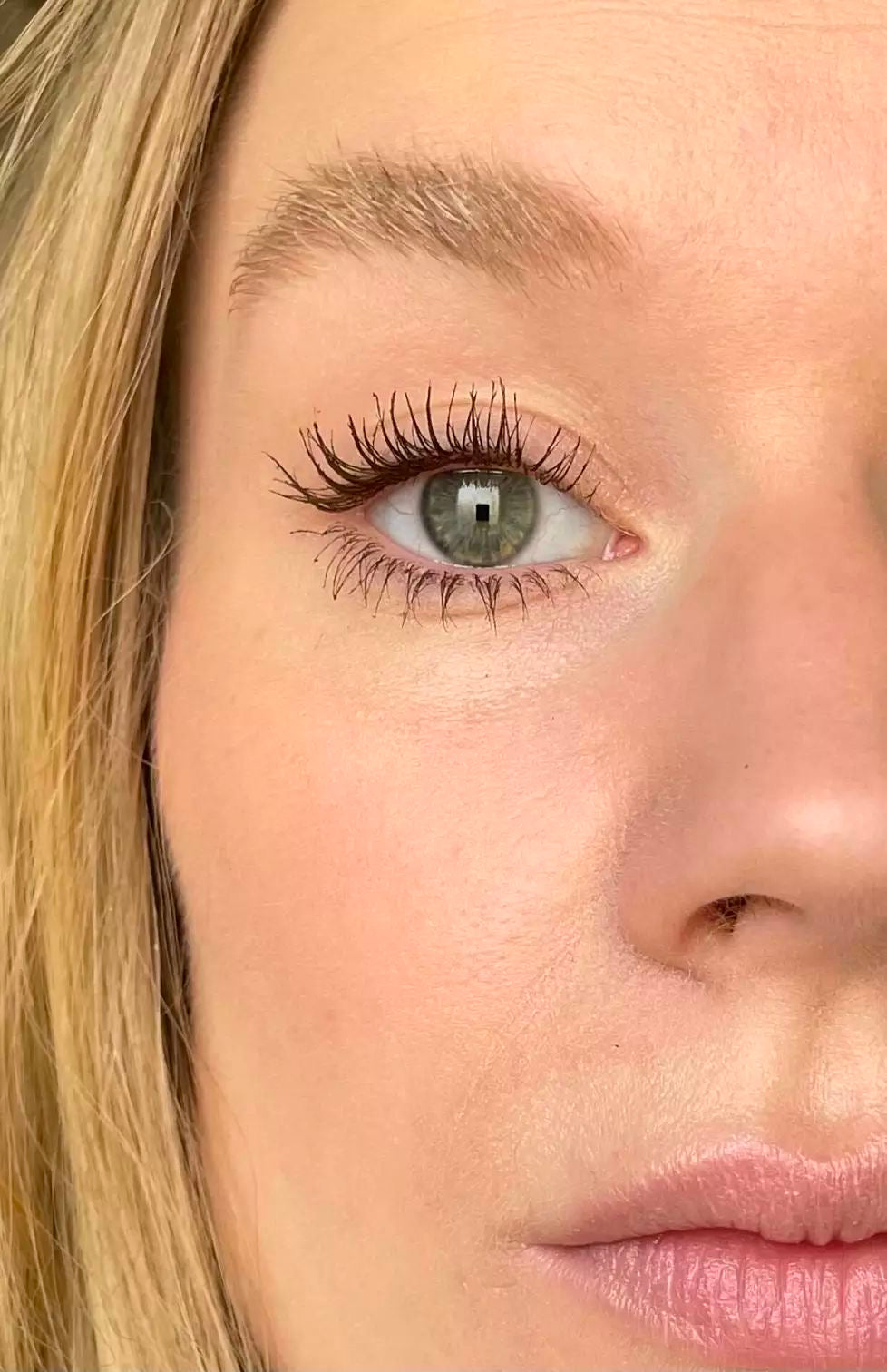 Essence Bye Bye Panda Eyes Mascara