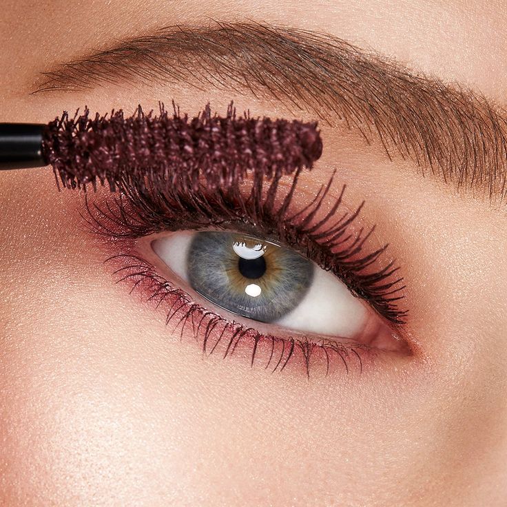 Maybelline Lash Sensational Sky High – Máscara de pestañas Burgundy Haze