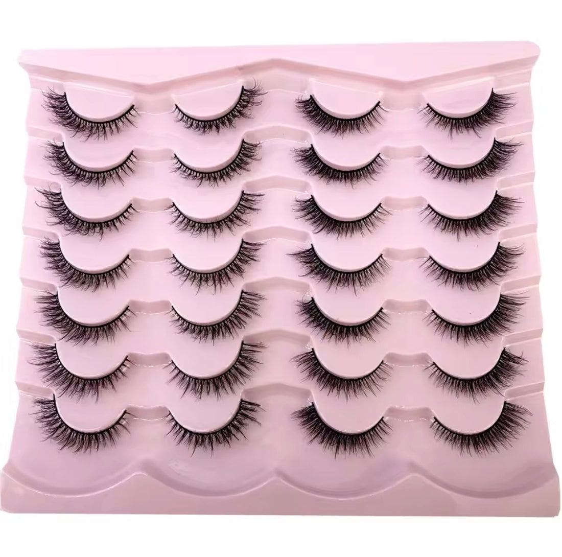 ✨ Pestañas Foxy – Volumen, Estilo y Mirada Elevada