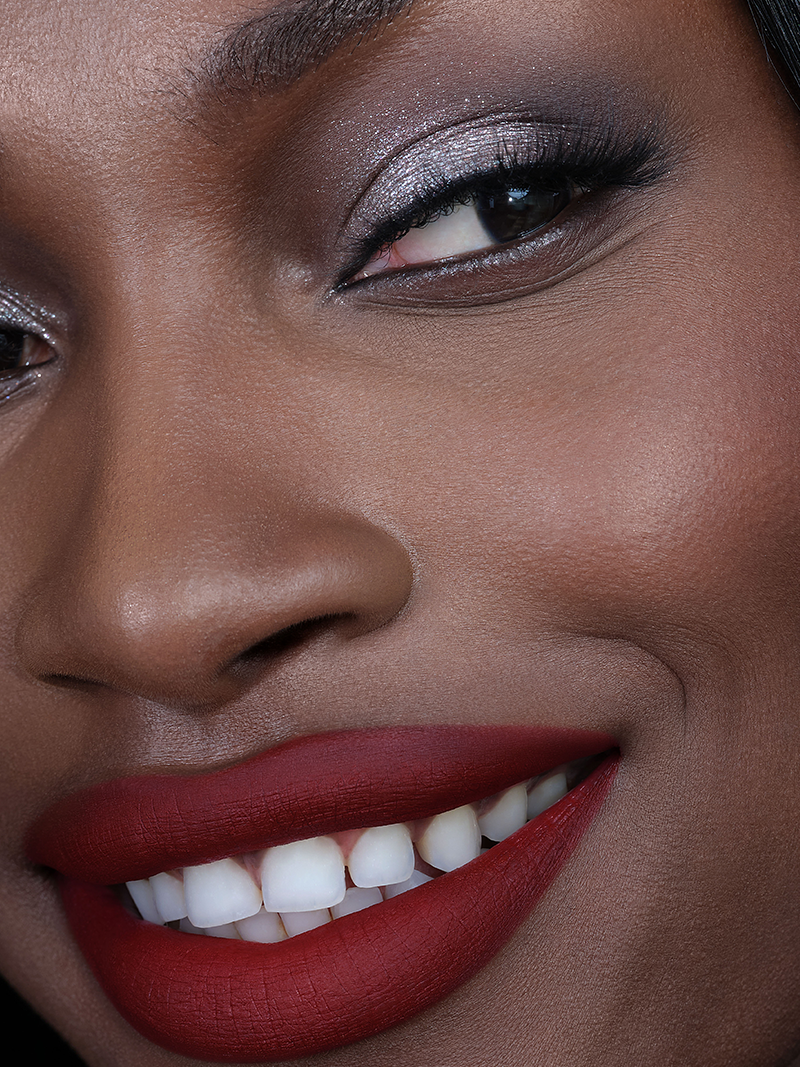 Kaleidos – Black Jasmine Palette (4 tonos) Sombra de lujo