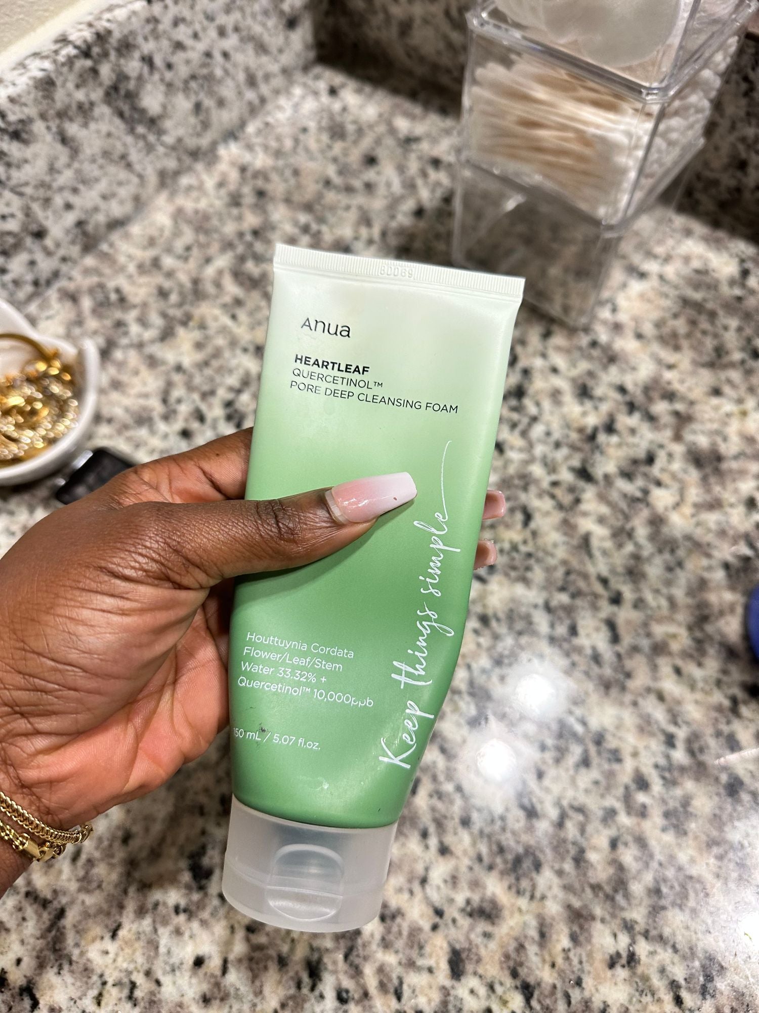 Anua heartleaf quercetinol pore deep cleansing foam